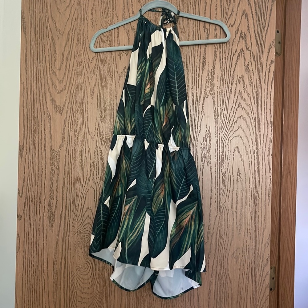 Romper with leaf print
